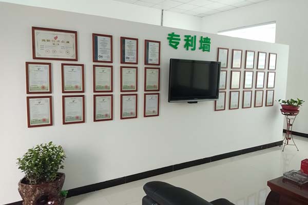 新乡sg飞艇养护设备有限公司**墙